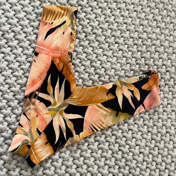 Billabong• Wave Tribe Fiji Bikini Bottom - Picture 1 of 7